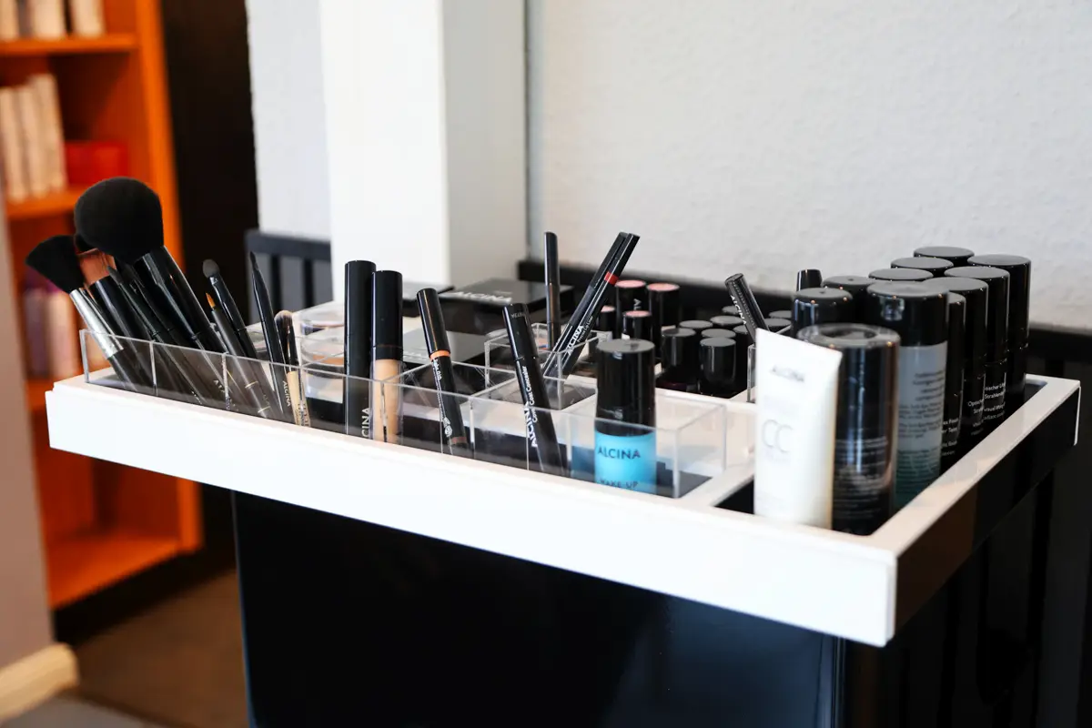Hochwertige Beauty- und Pflegeprodukte im Salon